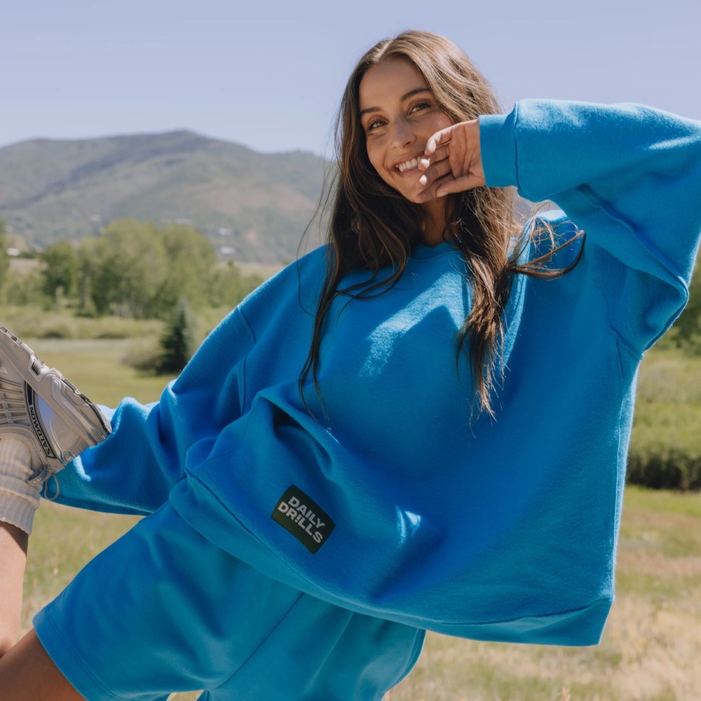 daily drills crewneck - tide 💙